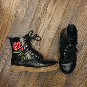 Rose-embroidered Combat Boot